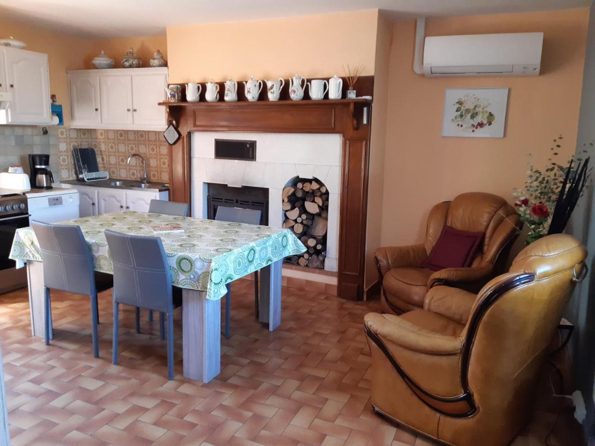 Gite Des Croix Bancaud Jumilhac-le-Grand Extérieur photo